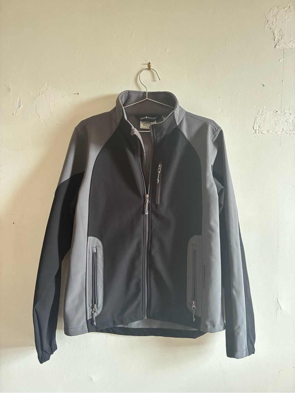 Black Diamond Two-Tone Gray Softshell Performance Jacket - Picture 3 of 5